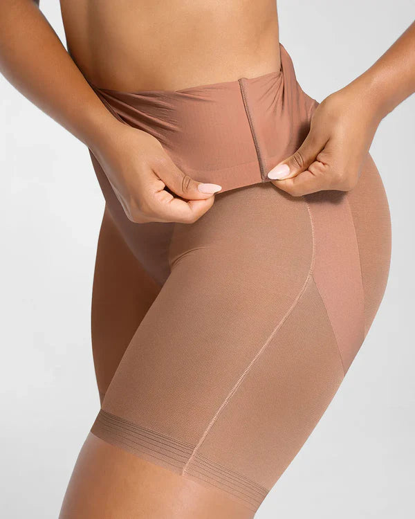 SmoothMesh™ High-Waisted Mid Thigh Short
